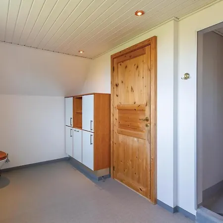 Beautiful In W/ 5 Bedrooms Semesterbostad