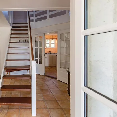 Beautiful In W/ 5 Bedrooms *